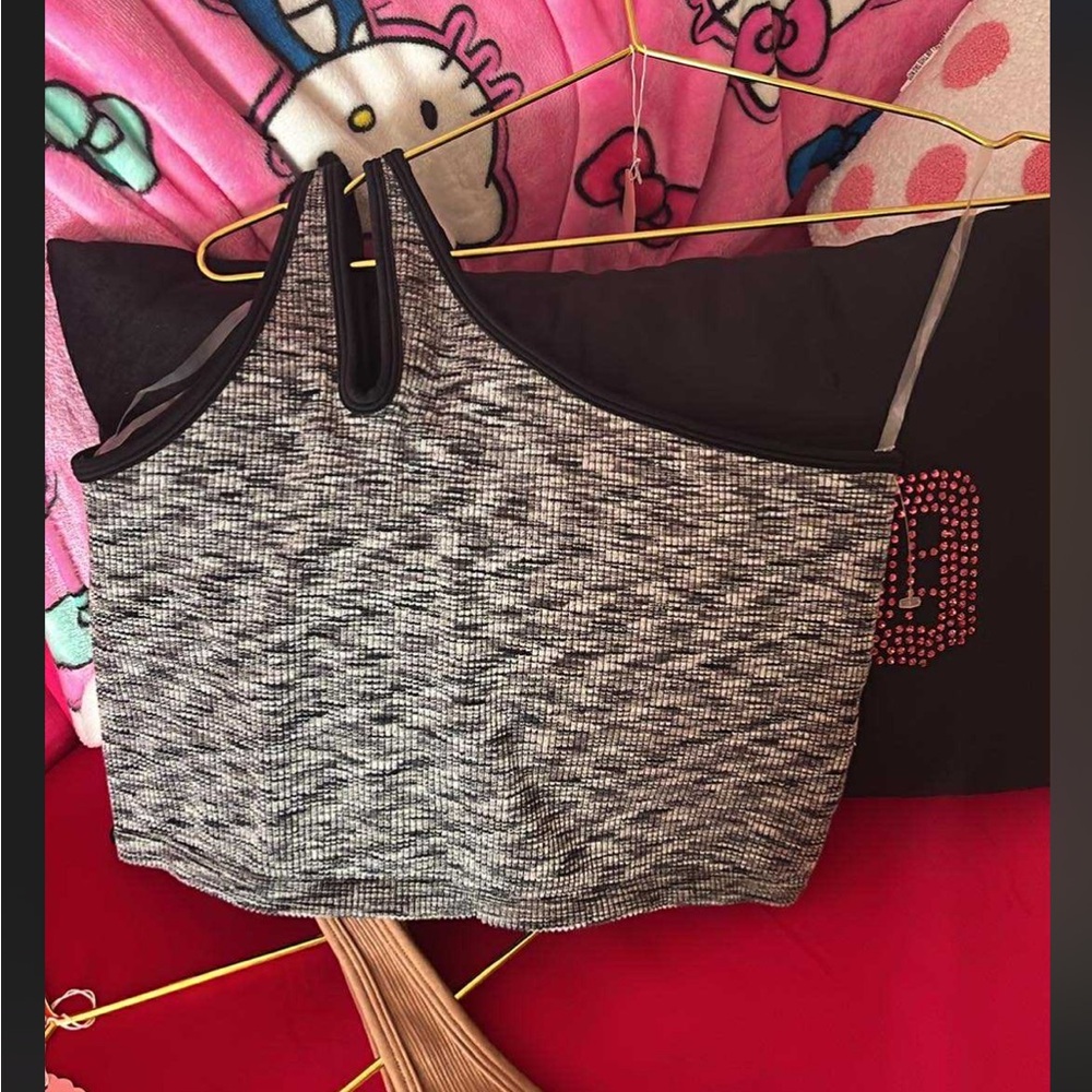 Chic Women's Black and Gray Tank Top